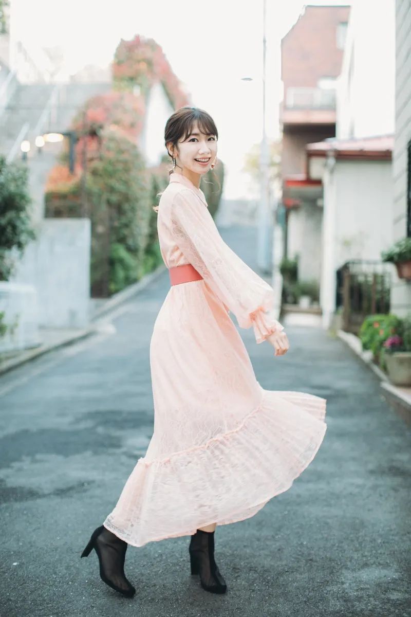 日本美女柏木由纪太靓丽!肌肤娇嫩笑靥如花温柔惊艳