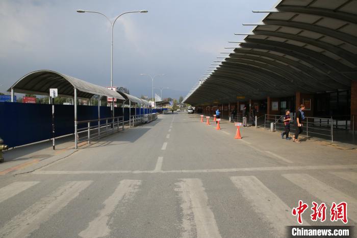 3��22�գ��յ����ļӵ��������ﲼ����ʻ��������ų�������