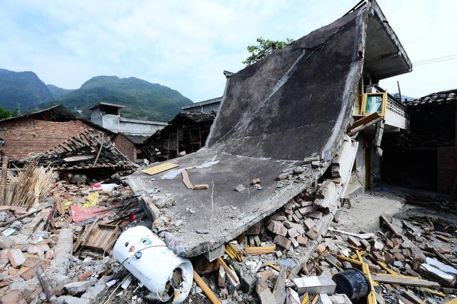 2013四川芦山地震-后方医院内救治实景