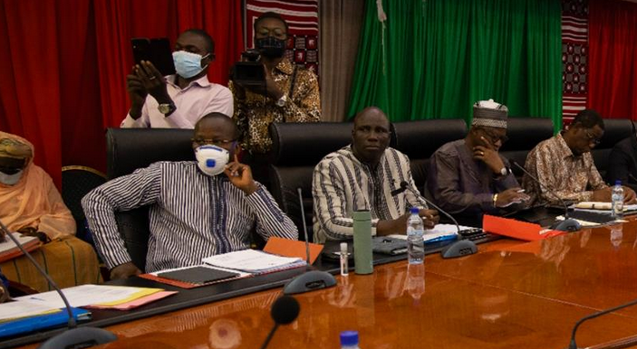  3月11日布部长级会议现场 图自半岛电视