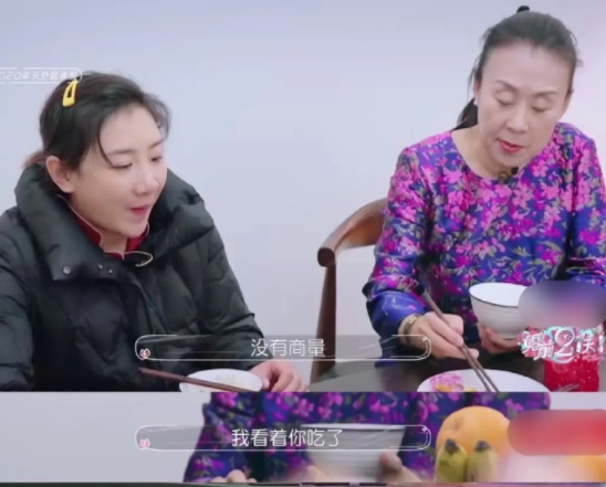 奥运冠军何雯娜,被恶婆婆逼哭了?
