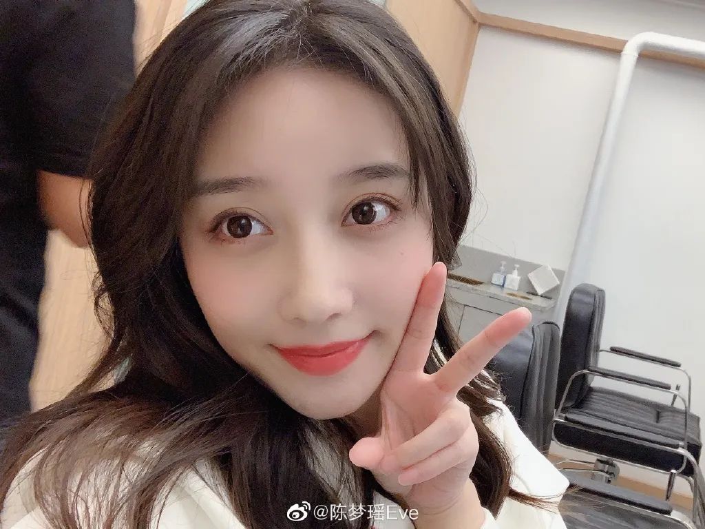 他俩公开恋情为什么得不到祝福?