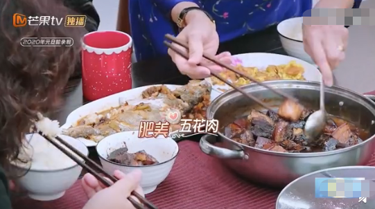 奥运冠军何雯娜,被恶婆婆逼哭了?
