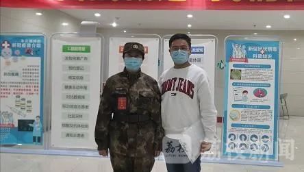 樊瑞与陈薇合影(图片由受访者提供)