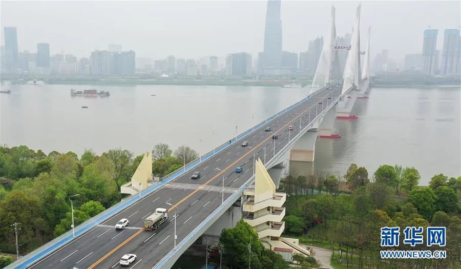 英媒:中国成全球战疫“坚实后盾”