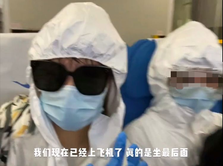 美国新冠第一!中国大幅砍航线,留学生炸锅了:祖国不要我们了吗?!