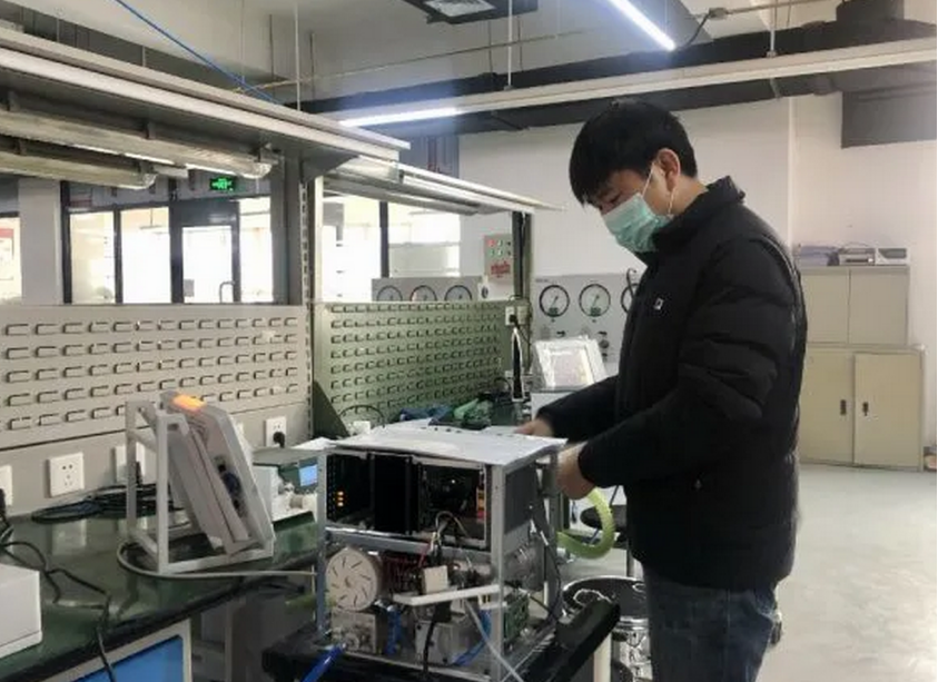 西方国家兽用呼吸机也被征用