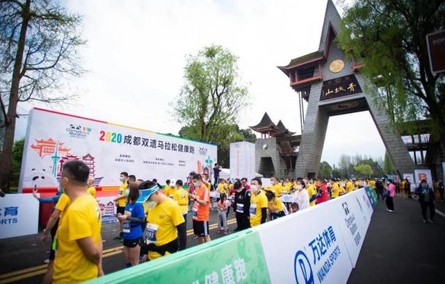 万达体育卖公司应对寒冬 李宁安踏发布19财年财报|跑圈十件事