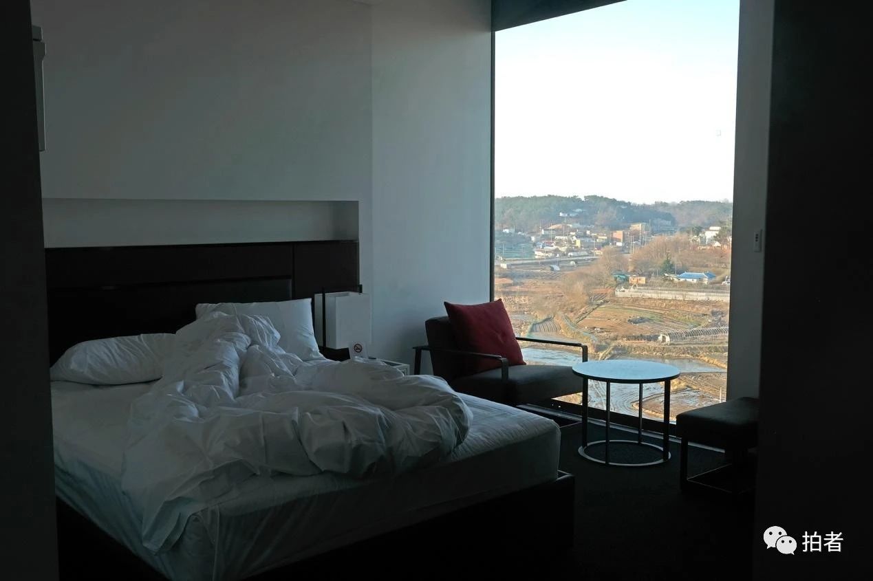 从巴黎飞首尔的中国人：隔离期出门最高罚300万