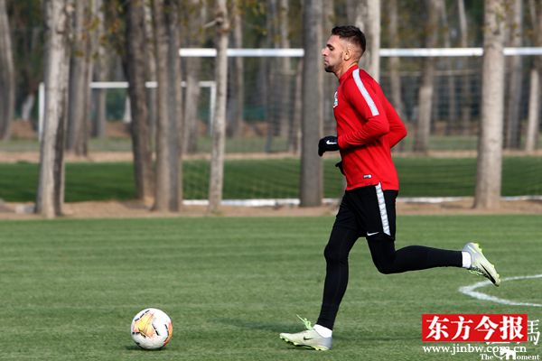 建业外援谈隔离期:没有放弃训练,希望疫情尽快过去联赛开启休闲区蓝鸢梦想 - Www.slyday.coM 建业外援谈隔离期:没有放弃训练,希望疫情尽快过去联赛开启休闲区蓝鸢梦想 - Www.slyday.coM