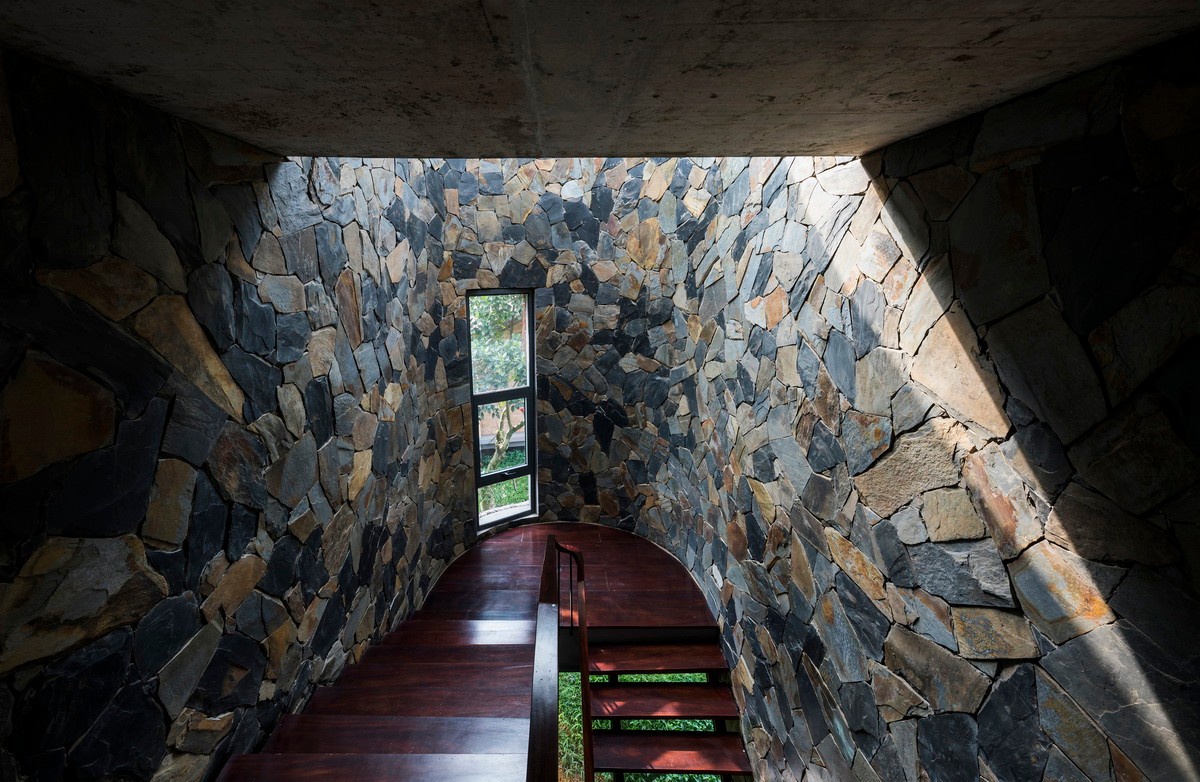 洪先生家宅 / 1+1>2 Architects
