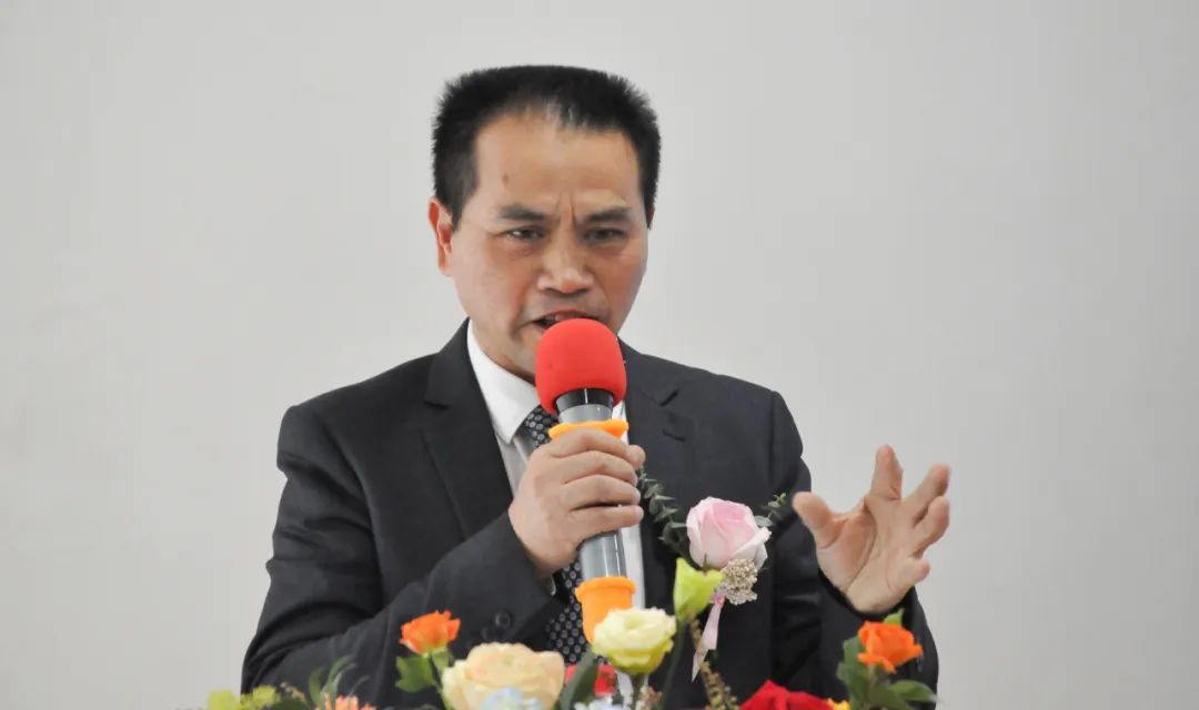 吉利新能源与福州市出租车行业签订战略合作协议(图4) 吉利新能源与福州市出租车行业签订战略合作协议