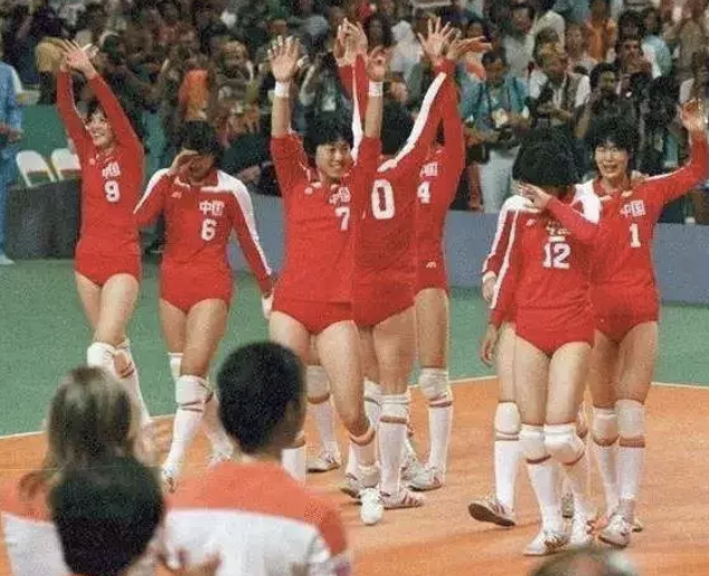 国产鞋土又Low?它除外!92年历史两度破产,如今欧美卖600一双被抢光