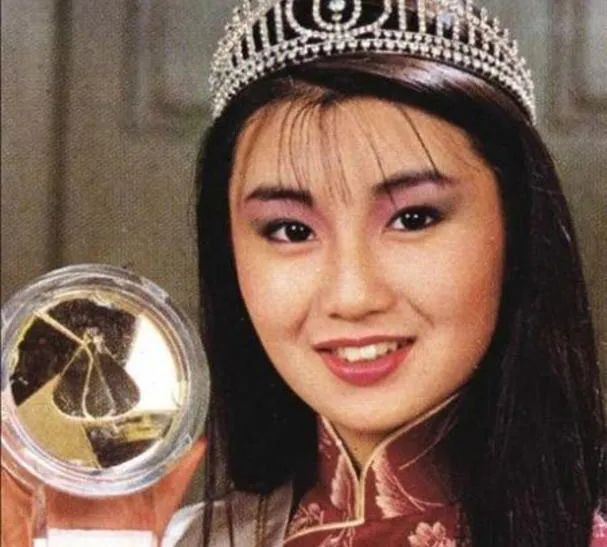 港姐停办一年!细数那些倾国倾城的港姐,是谁惊艳了你的旧时光?