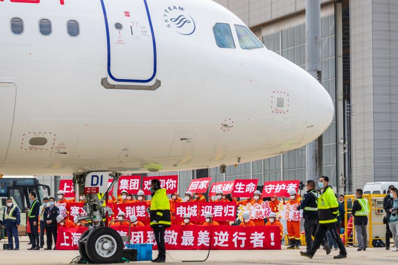 1649名援鄂医护人员请收下,上海两大国际机场贵宾室给您定制了“天使卡”