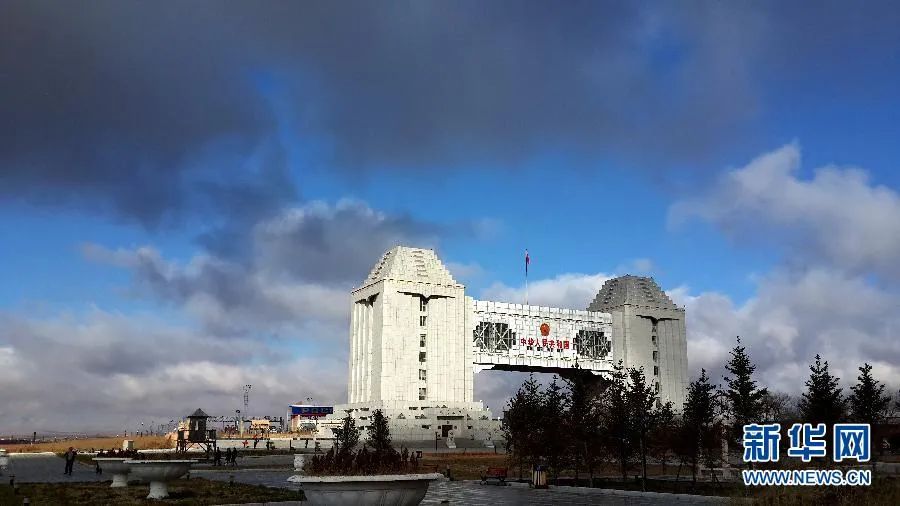 满洲里市区人口_满洲里国门图片(2)