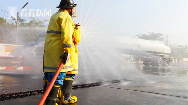 美国33岁消防员被人＂故意打喷嚏＂ 4天后确诊感