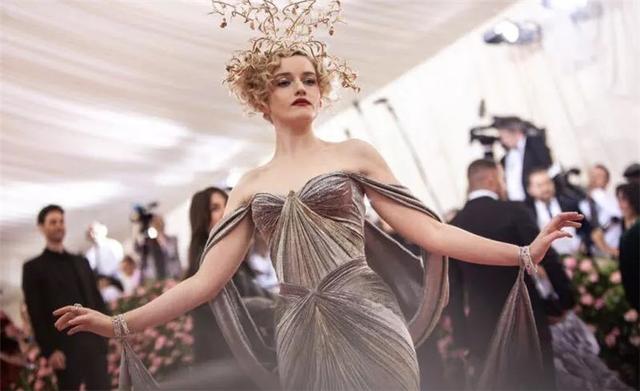 破产的辛德瑞拉Zac Posen!看来裙子再好看,人们买不起也没用