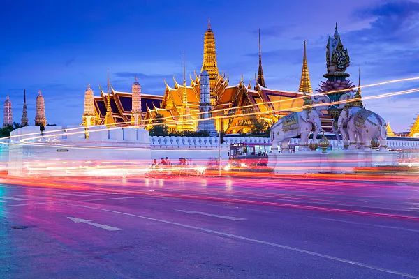 泰国网民疯狂攻击中国 官媒：别让冲动毁了中泰