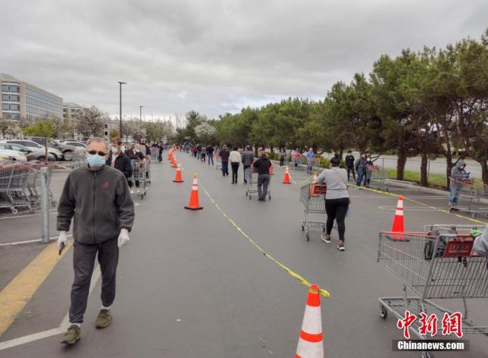 美国超市遭疫情冲击：数千人感染 至少41名职员