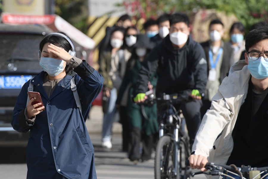 医生日行：气温升高，戴口罩引发“危肌”患者增多！