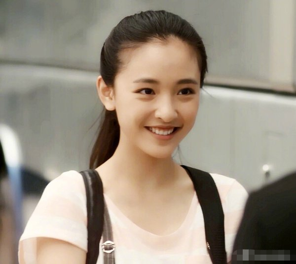 她手上的戒指惹人深思,被传许久的隐婚生子只差官宣?