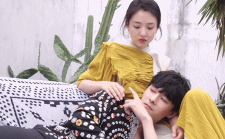 她手上的戒指惹人深思,被传许久的隐婚生子只差官宣?