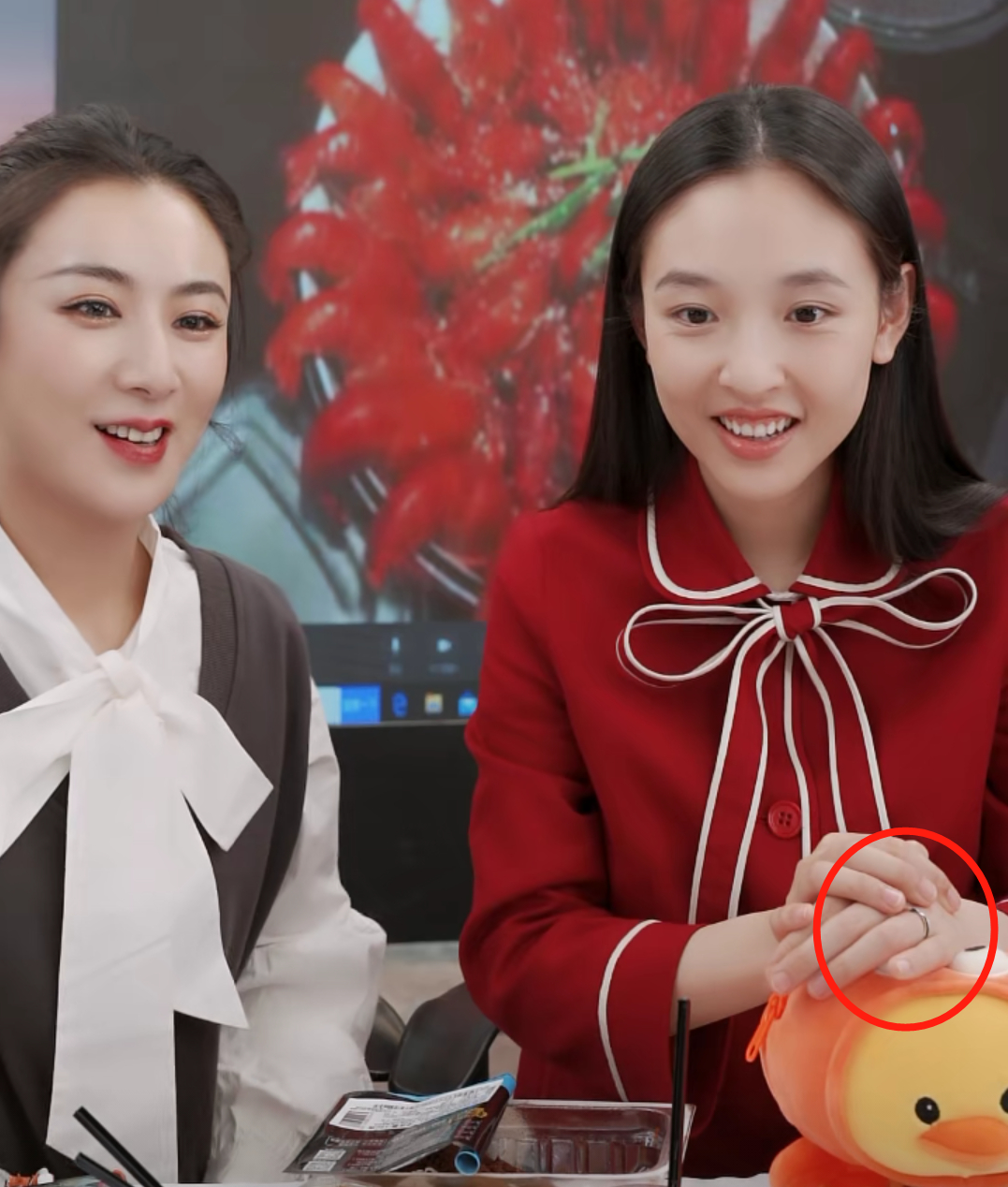 她手上的戒指惹人深思,被传许久的隐婚生子只差官宣?