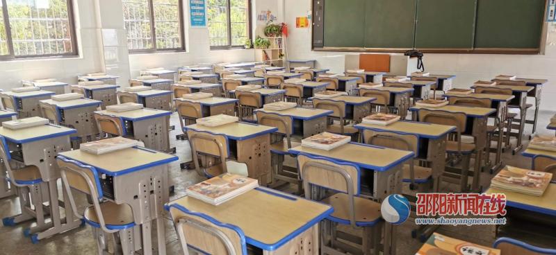 春暖花开 复学在即——大祥区第一实验小学召开开学工作会议暨新冠肺炎疫情防控知识培训