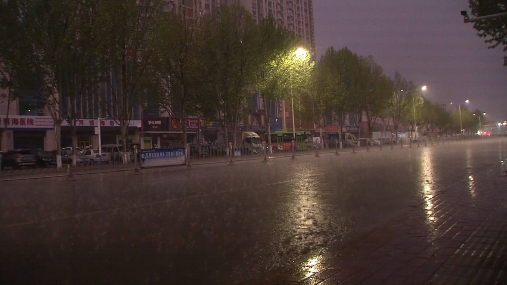 46秒|电闪雷鸣 风雨交加!今天山东迎来强对流天气,多地出现雷雨