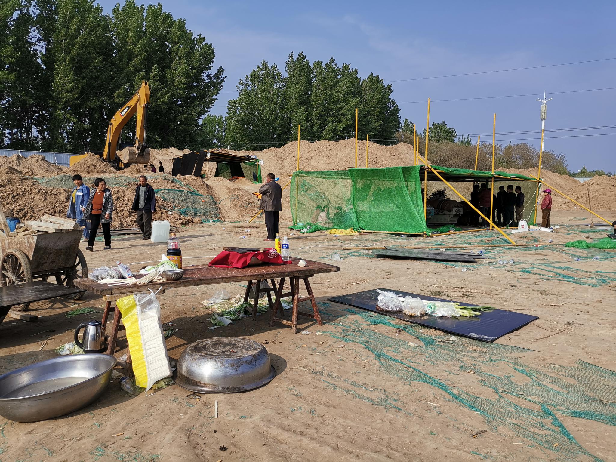 事发地点外围。新京报记者 程亚龙摄