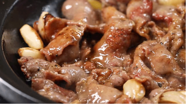 劲爆!魔都美食编辑的私密照流出!