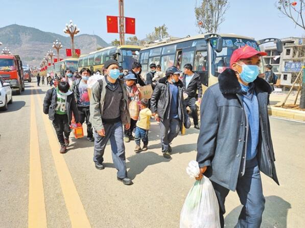 鲁甸县卯家湾安置区迎来最后一批搬迁群众 32347名建档立卡贫困群众全部入住