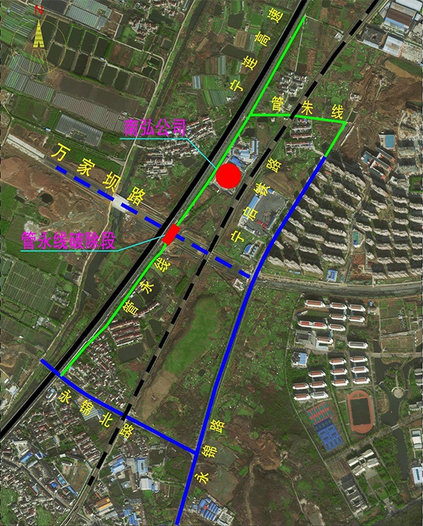 图1 根据万家坝路建设方案，需永久破除南弘公司主要货运通道“管永线”，在该处下穿宁连高速。本文图片 江北新区交通与建设局提供