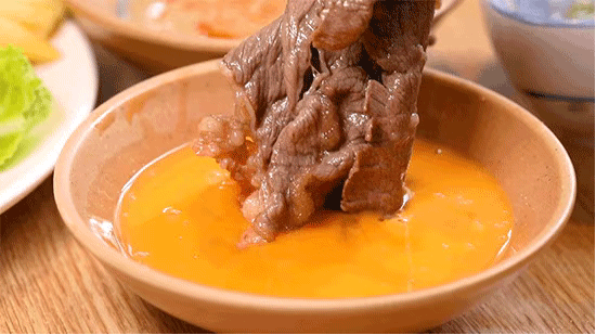 劲爆!魔都美食编辑的私密照流出!
