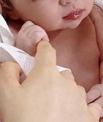 当妈妈啦!AKB初代神七成员篠田麻里子顺利产女