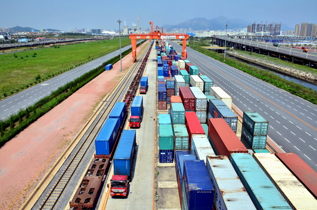 政策支持交通运输业:港口收费降低 个体工商享创业担保贷款