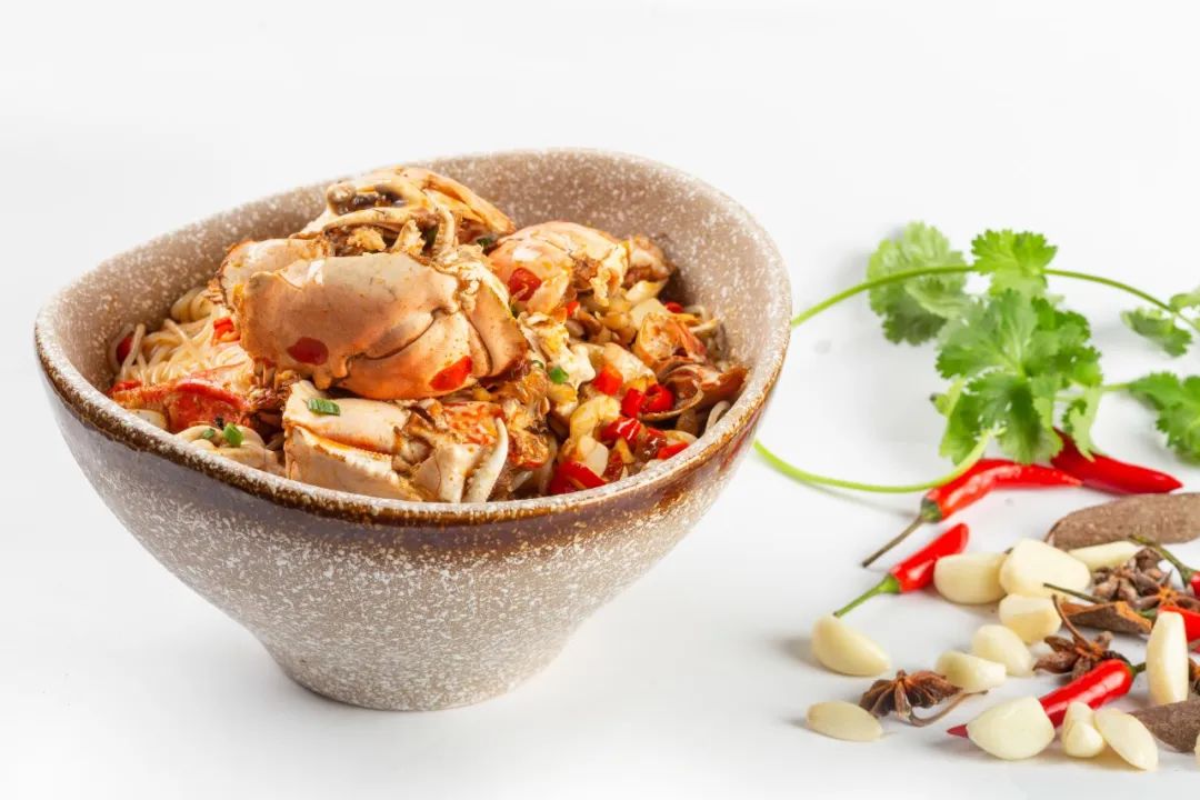 【水货餐厅】菜品上新,免费送小鲜肉啦!