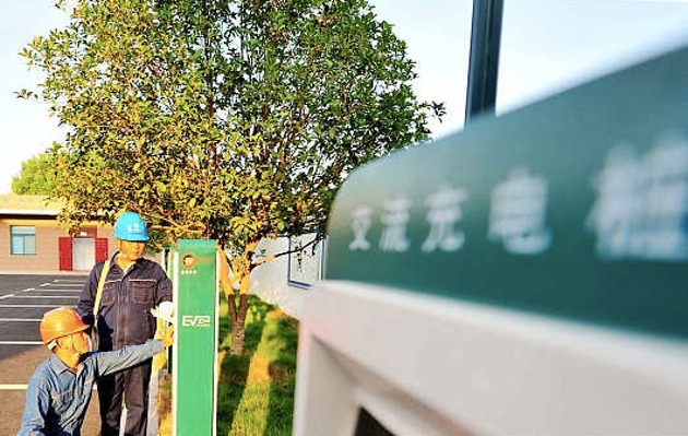 重启的车市“涡轮”：扩布局促监管 充电桩“拓圈”入政策机遇期