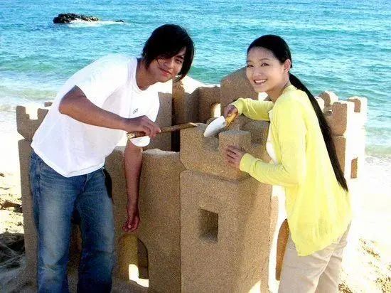 痛失蓝正龙周渝民却抢走汪小菲!大S像杉菜如杂草般逆袭