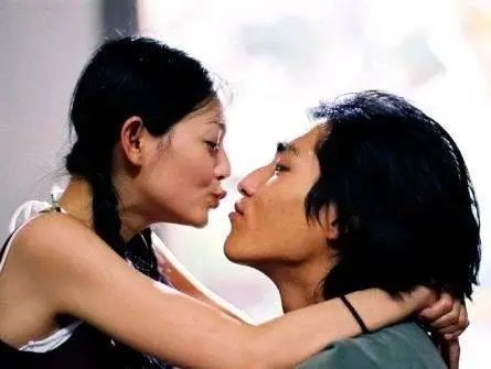 痛失蓝正龙周渝民却抢走汪小菲!大S像杉菜如杂草般逆袭