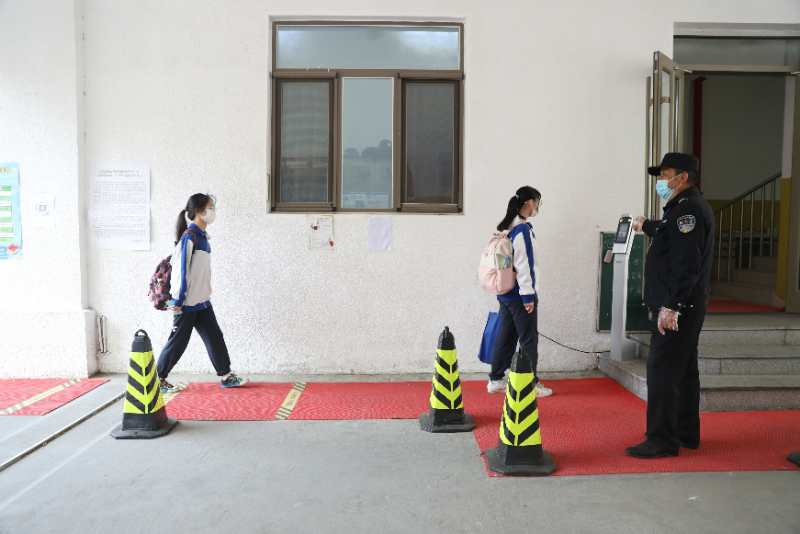 直击北京高三复课首日 学生:已调整好状态备战