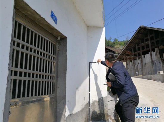 贵州省的贫困人口_贵州省人口专题图(3)