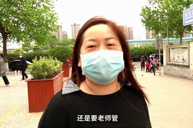 神兽 归笼心情好 宝妈送孩子返校后哈哈大笑 这