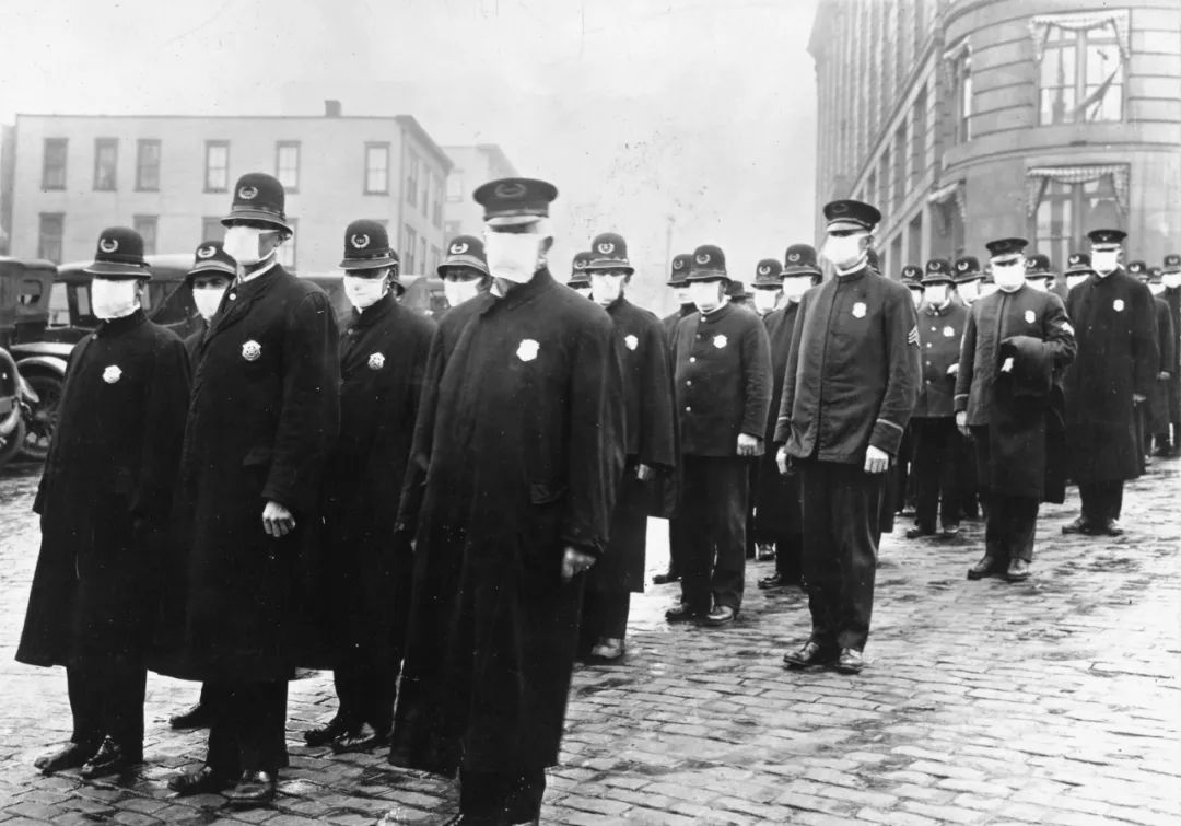 戴口罩的西雅图警察，1918年12月