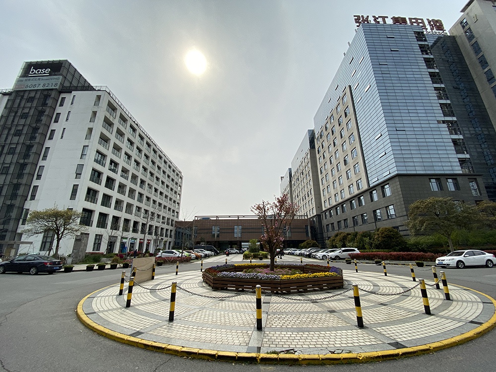 4月3日下午,阳光照耀下的上海集成电路设计产业园。 澎湃新闻记者 俞凯 图