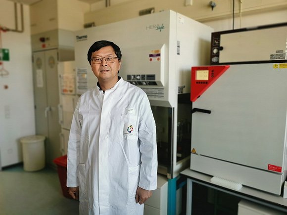 出社会以后-挂机方案华裔病毒学家解读德国防疫：我们做对了什么，又错过了什么|疫情|新冠肺炎_ ...挂机论坛(2)