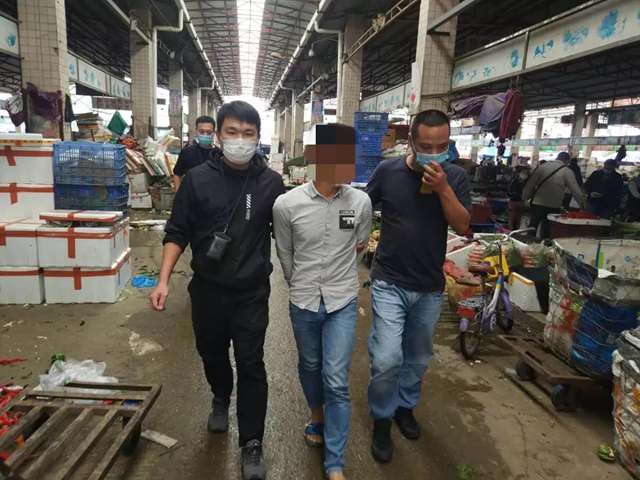 男子赌博被出“老千” 非法拘禁索要钱财终落网