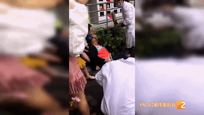 天降瓷砖砸伤住户致偏瘫 昆明一小区240户业主成被告