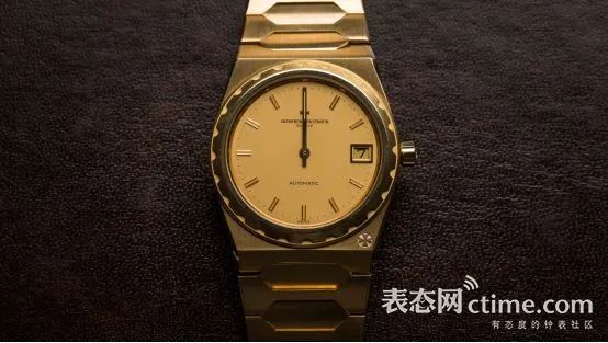 从1977年到1985年间,该型号总共推出了500枚钢款,120枚间金款和100枚黄金款